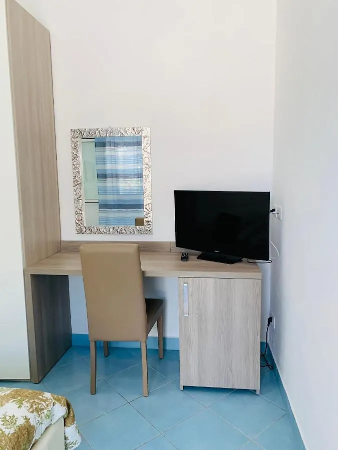 Canova Luxury Rooms A Pochi Passi Dal Centro Favignana Guest house