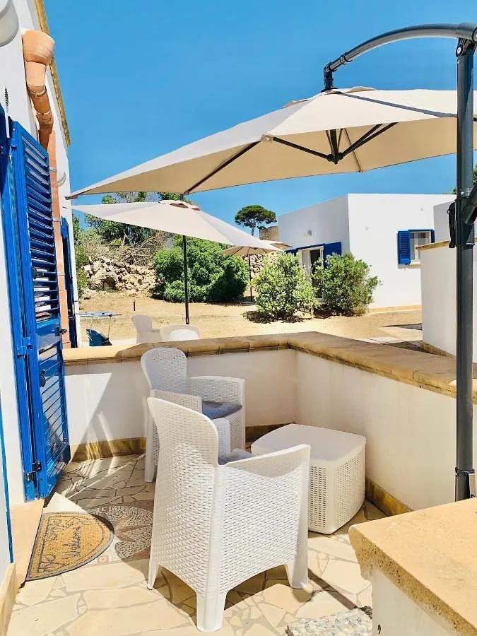 Guest house Canova Luxury Rooms A Pochi Passi Dal Centro Favignana