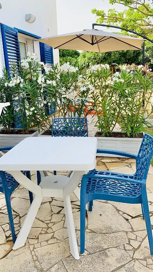 Canova Luxury Rooms A Pochi Passi Dal Centro Favignana Guest house
