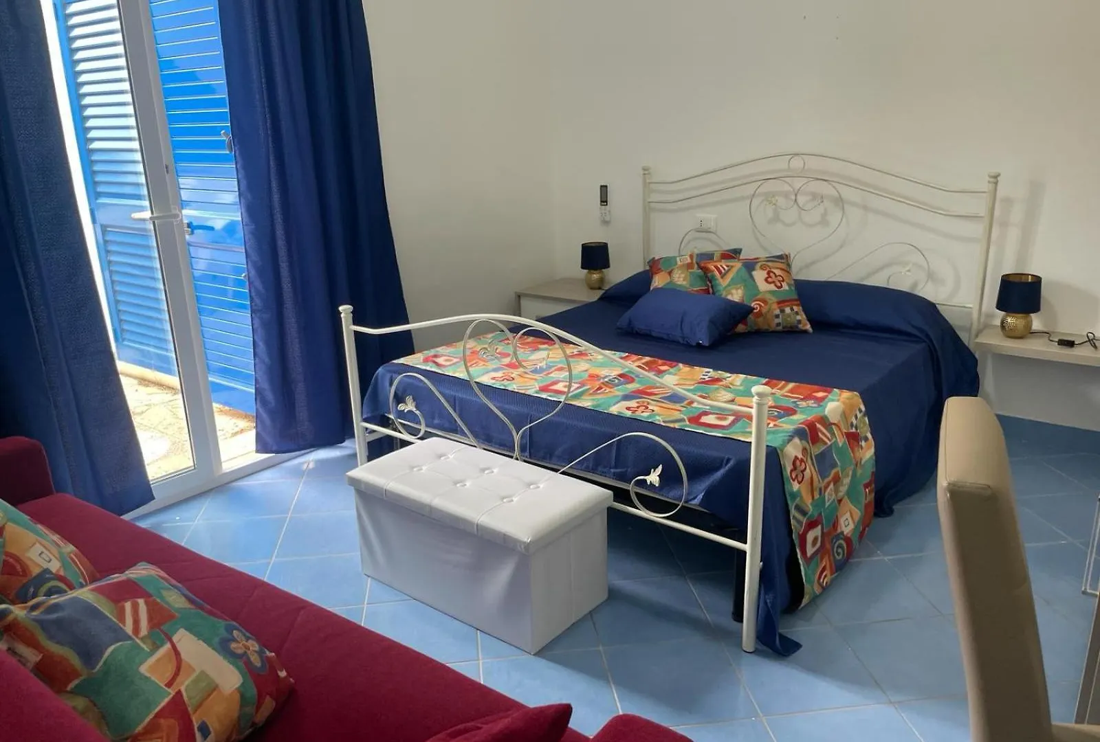 Guest house Canova Luxury Rooms A Pochi Passi Dal Centro Favignana Italy